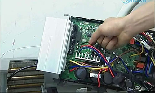 边坝美的空调电话是多少